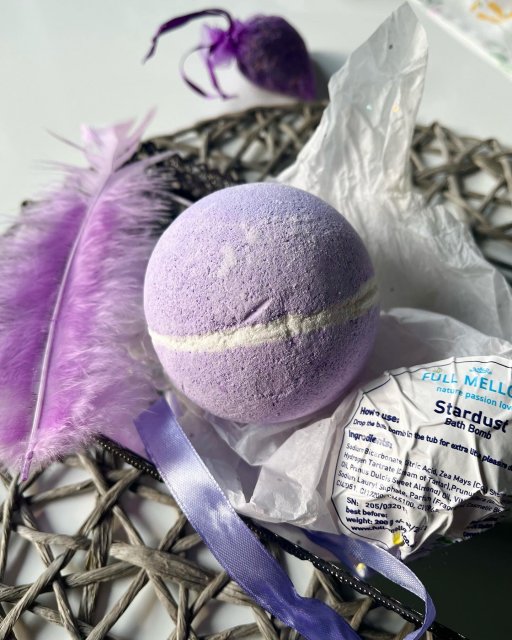 akcja denkowanie! grudzień - kosmetyki w świątecznych opakowaniach i świątecznych kolorach 🎄❄️⛄🎀🎁🎅