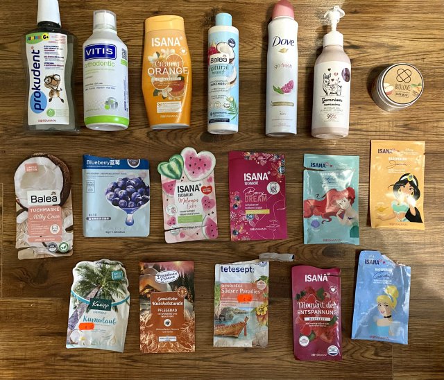 akcja denkowanie! grudzień - kosmetyki w świątecznych opakowaniach i świątecznych kolorach 🎄❄️⛄🎀🎁🎅