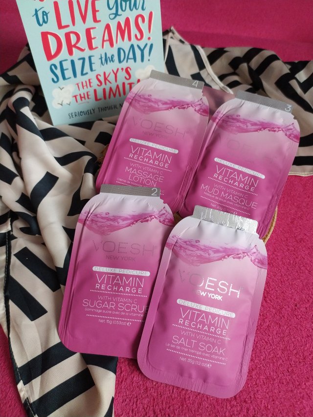 voesh zestaw w czterech krokach witaminowy do stóp