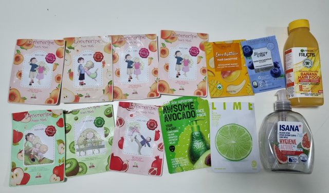 akcja denkowanie! grudzień - kosmetyki w świątecznych opakowaniach i świątecznych kolorach 🎄❄️⛄🎀🎁🎅