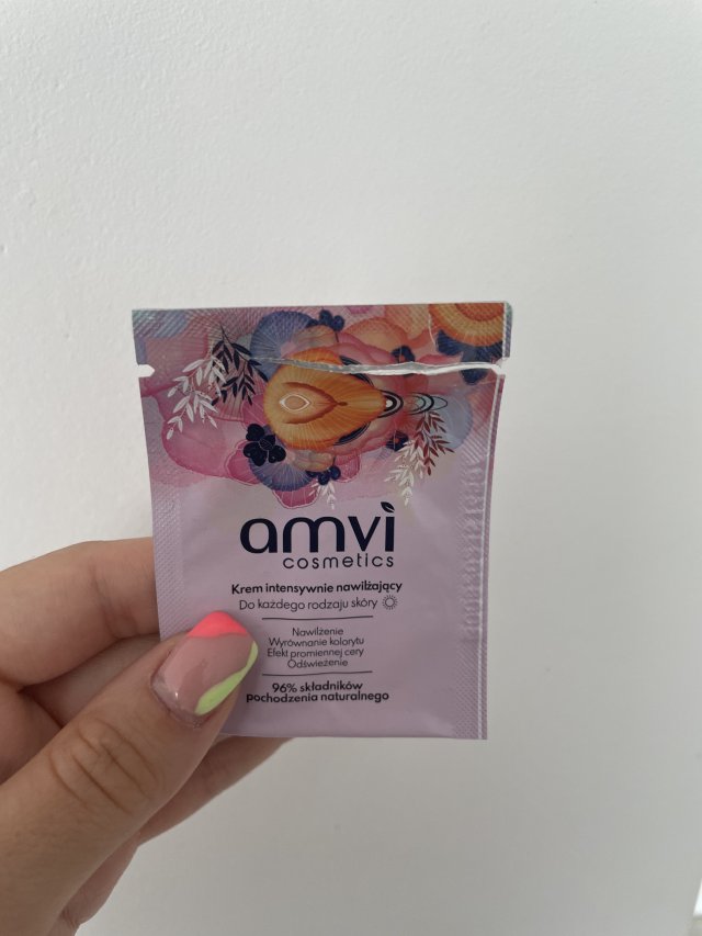 akcja denkowanie! grudzień - kosmetyki w świątecznych opakowaniach i świątecznych kolorach 🎄❄️⛄🎀🎁🎅