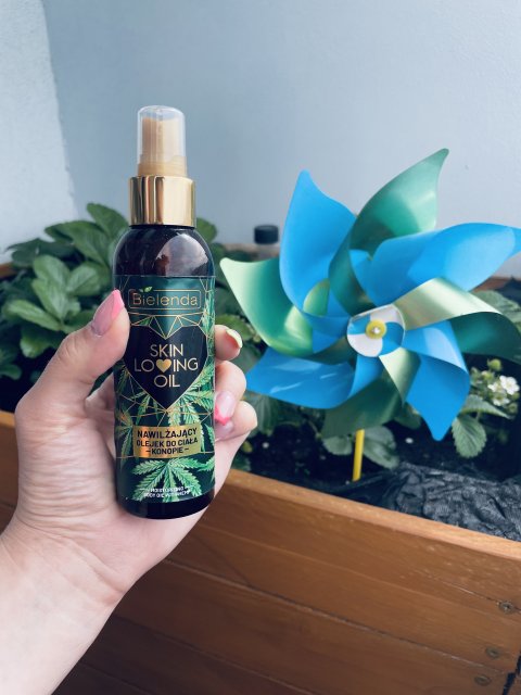 Bielenda Skin Loving Oil, Olejek do ciała, Nawilżający, Konopie
