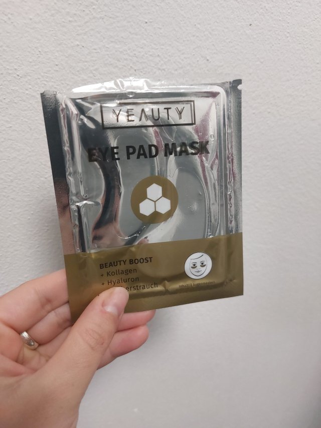 akcja denkowanie! grudzień - kosmetyki w świątecznych opakowaniach i świątecznych kolorach 🎄❄️⛄🎀🎁🎅