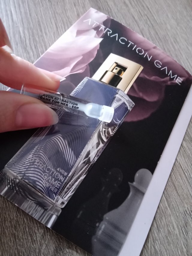 Avon, Attraction Game dla niej, woda perfumowana, próbka