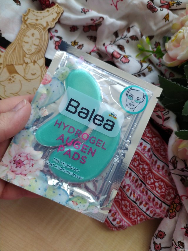 Woda z kaktusa płatki pod oczy Balea 