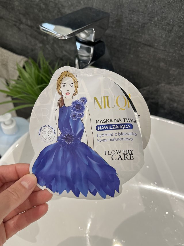 akcja denkowanie! grudzień - kosmetyki w świątecznych opakowaniach i świątecznych kolorach 🎄❄️⛄🎀🎁🎅