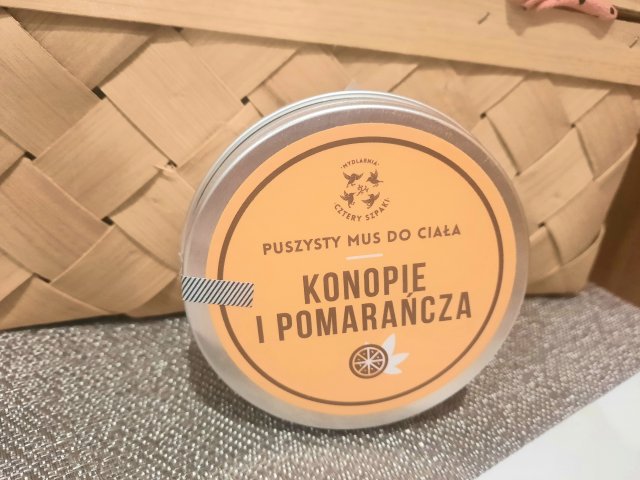 Mydlarnia Cztery Szpaki Mus do ciała, Konopie i pomarańcza