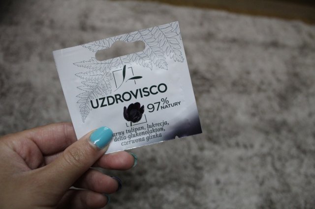 Uzdrovisco Maska do twarzy, Roślinna, Redukująca zmarszczki, ujędrniająca i rozjaśniająca, Czarny tulipan, lukrecja, delta-glukonolakton