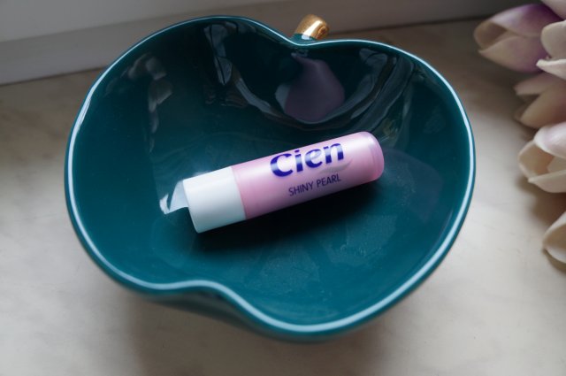 Cien Balsam do ust , Perłowy, Shiny Pearl