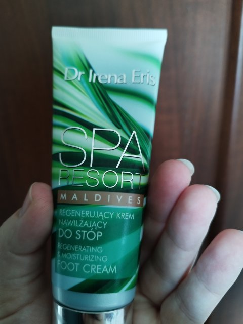 Dr Irena Eris Spa Resort, Regenerujący nawilżający krem do stóp 