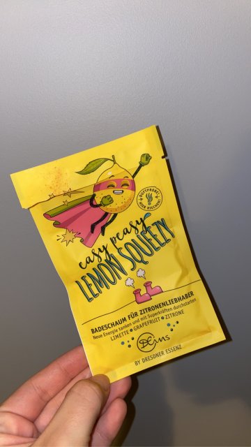 akcja denkowanie! grudzień - kosmetyki w świątecznych opakowaniach i świątecznych kolorach 🎄❄️⛄🎀🎁🎅