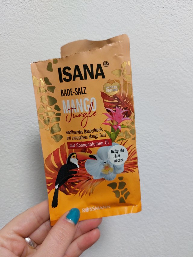 akcja denkowanie! grudzień - kosmetyki w świątecznych opakowaniach i świątecznych kolorach 🎄❄️⛄🎀🎁🎅