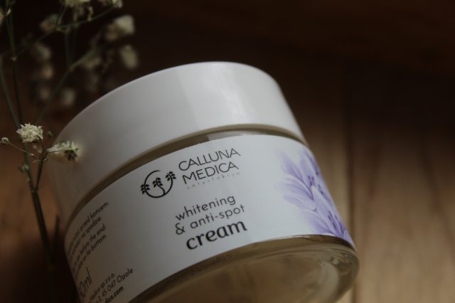 Calluna Medica Krem do twarzy, Wybielający i redukujący przebarwienia