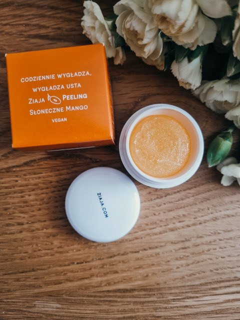 Ziaja Peeling do ust, Słoneczne mango, Codziennie wygładza usta