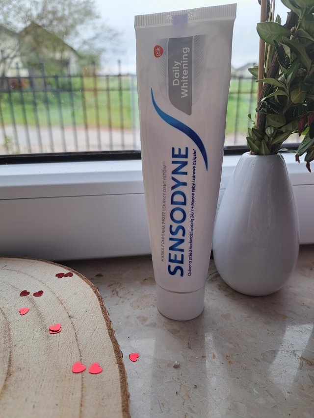 Sensodyne Pasta do zębów, Daily Whitening