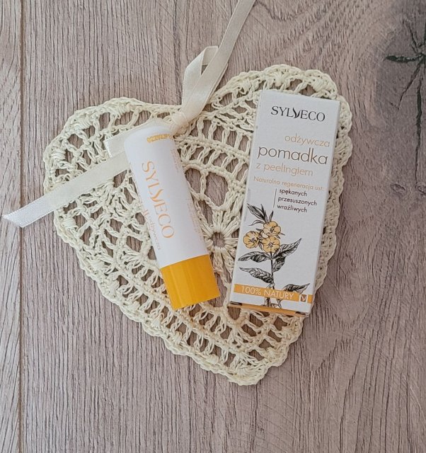 Sylveco Pomadka odżywcza z peelingiem
