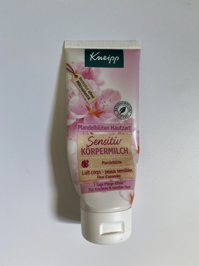 akcja denkowanie! grudzień - kosmetyki w świątecznych opakowaniach i świątecznych kolorach 🎄❄️⛄🎀🎁🎅