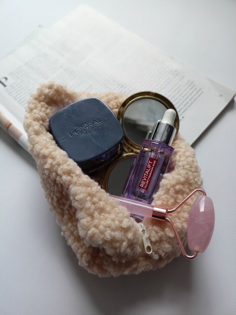 L'Oréal Revitalift Filler, Serum do twarzy, Przeciwzmarszczkowe, 1.5% czystego kwasu hialuronowego 