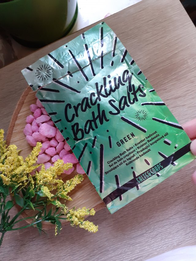 Orange Creatives Sól do kąpieli, Crackling Bath Salt, Strzelająca, Zielona