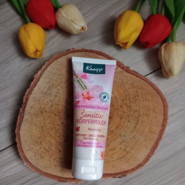 Kneipp Balsam do ciała, Sensitiv, Mandelblute