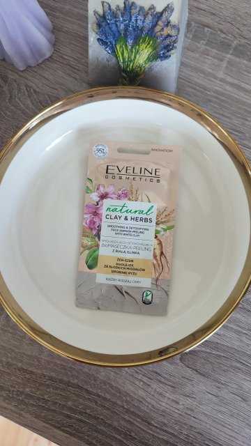 Eveline Natural Clay & Herbs, Maseczka do twarzy, Wygładzająco-detoksykująca, Z białą glinką, Każdy rodzaj cery