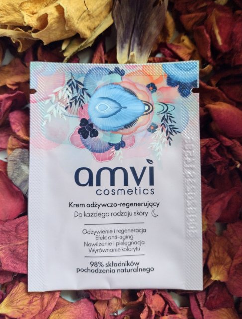 AMVI Cosmetics Krem do twarzy, Odżywczo-regeneracyjny, Na noc, Każdy rodzaj skóry