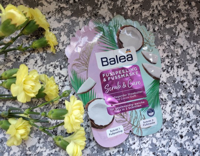 Balea Peeling i maska do stóp, Fusspeeling & Fussmaske, Scrub & Care, Masło Shea i kokos 
