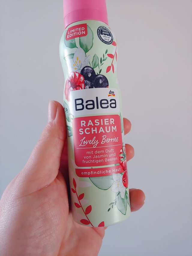 Balea Pianka do golenia, Lovely Berries