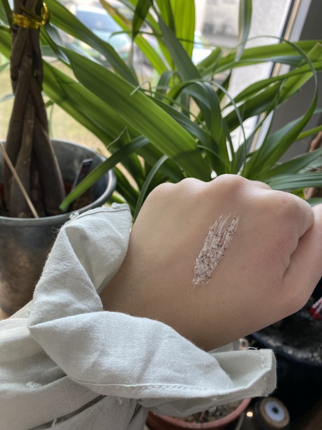 pasta oczyszczająco-peelingująca 