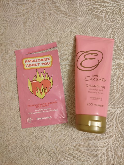 akcja denkowanie! grudzień - kosmetyki w świątecznych opakowaniach i świątecznych kolorach 🎄❄️⛄🎀🎁🎅