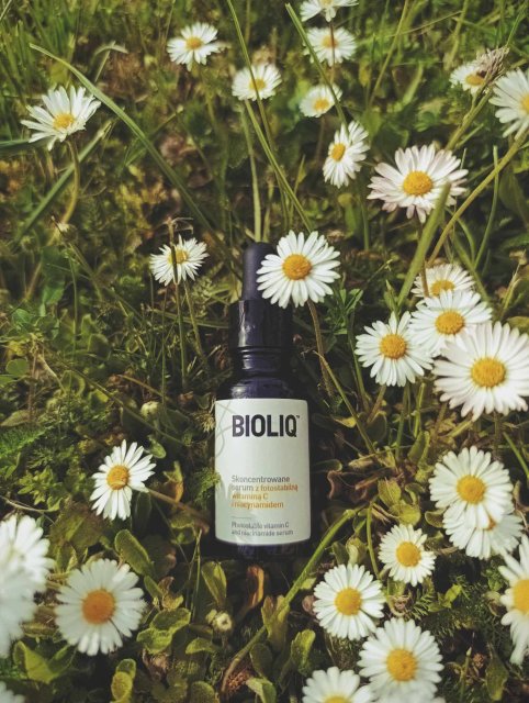BIOLIQ Pro, Serum do twarzy, Skoncentrowane, Z fotostabilną witaminą C i niacynamidem
