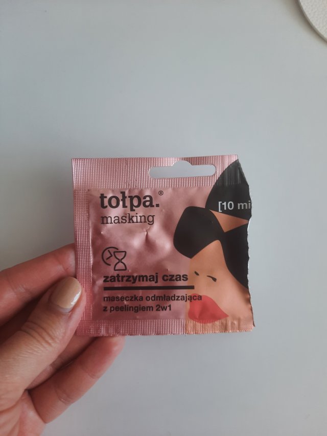 akcja denkowanie! grudzień - kosmetyki w świątecznych opakowaniach i świątecznych kolorach 🎄❄️⛄🎀🎁🎅