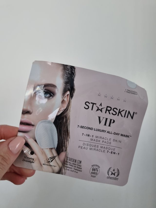 akcja denkowanie! grudzień - kosmetyki w świątecznych opakowaniach i świątecznych kolorach 🎄❄️⛄🎀🎁🎅