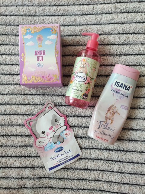 akcja denkowanie! grudzień - kosmetyki w świątecznych opakowaniach i świątecznych kolorach 🎄❄️⛄🎀🎁🎅