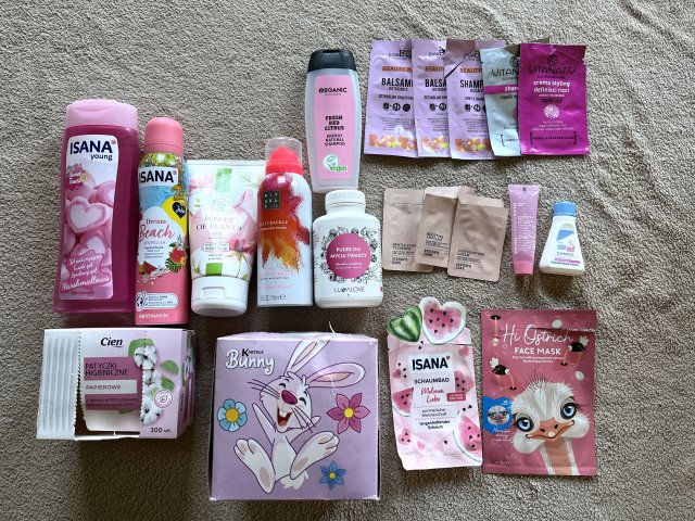 akcja denkowanie! grudzień - kosmetyki w świątecznych opakowaniach i świątecznych kolorach 🎄❄️⛄🎀🎁🎅