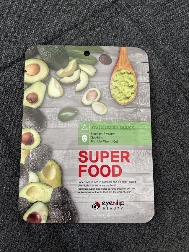 Maska do twarzy w płacie. Super food awokado 