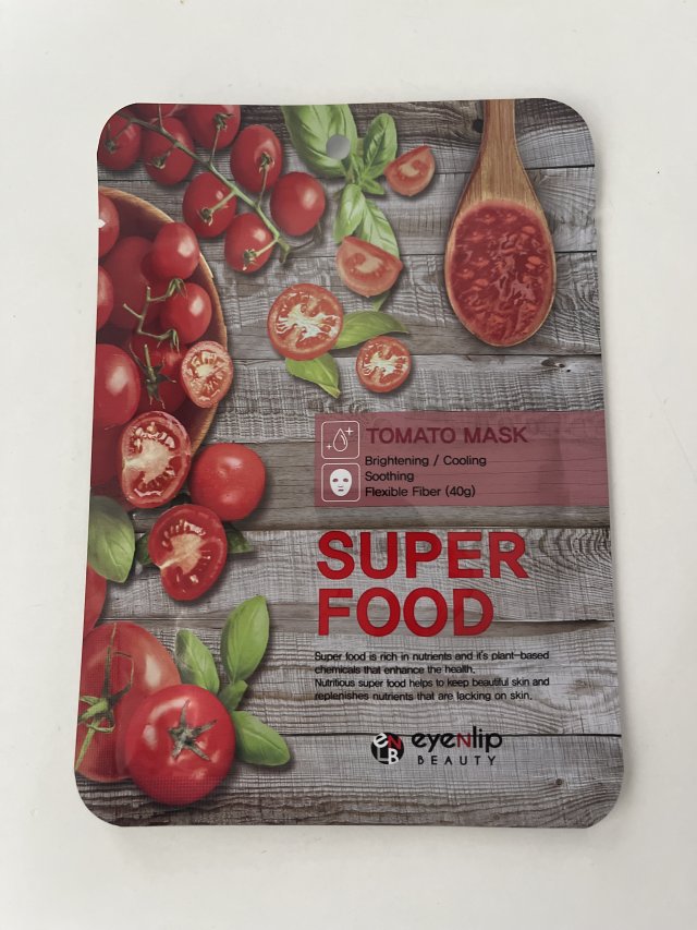 Super food tomato mask