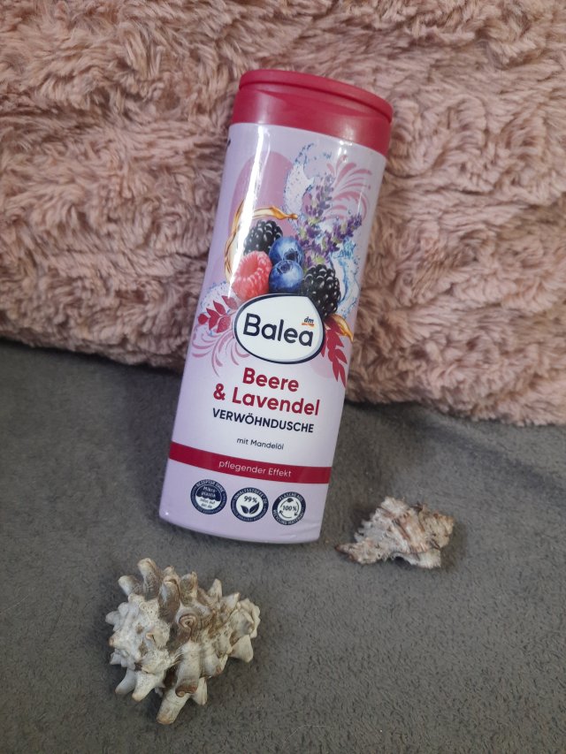 berry and lavender balea