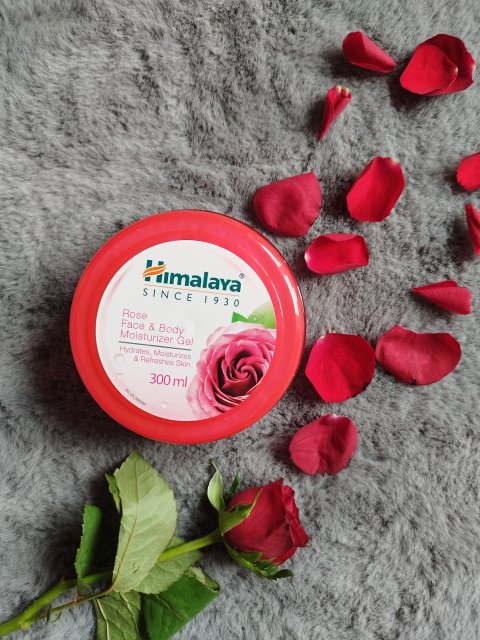 Himalaya Herbals Rose, Żel do twarzy i ciała, Nawilżający, Aloesowy