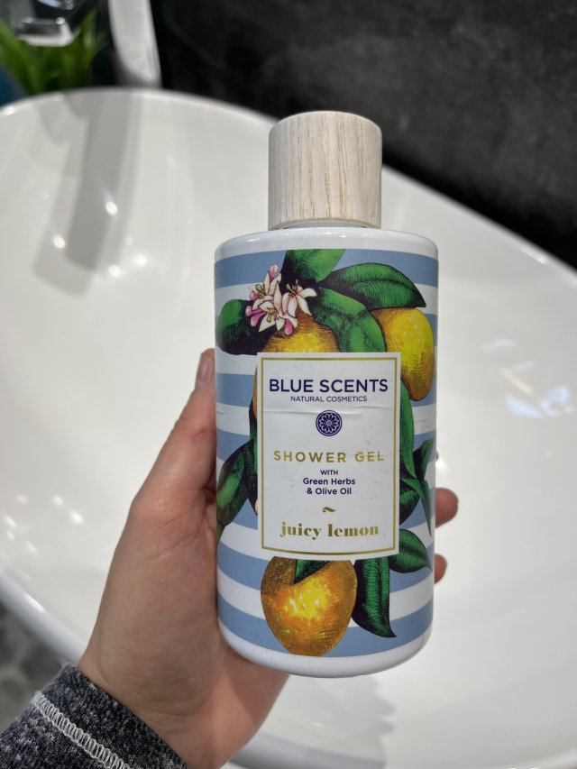 akcja denkowanie! grudzień - kosmetyki w świątecznych opakowaniach i świątecznych kolorach 🎄❄️⛄🎀🎁🎅