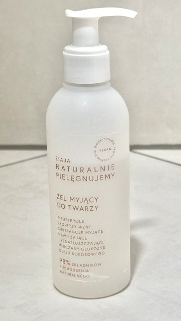 Ziaja Naturalnie Pielęgnujemy, Żel myjący do twarzy, Fitosterole, Eko-przyjazne substancje myjące