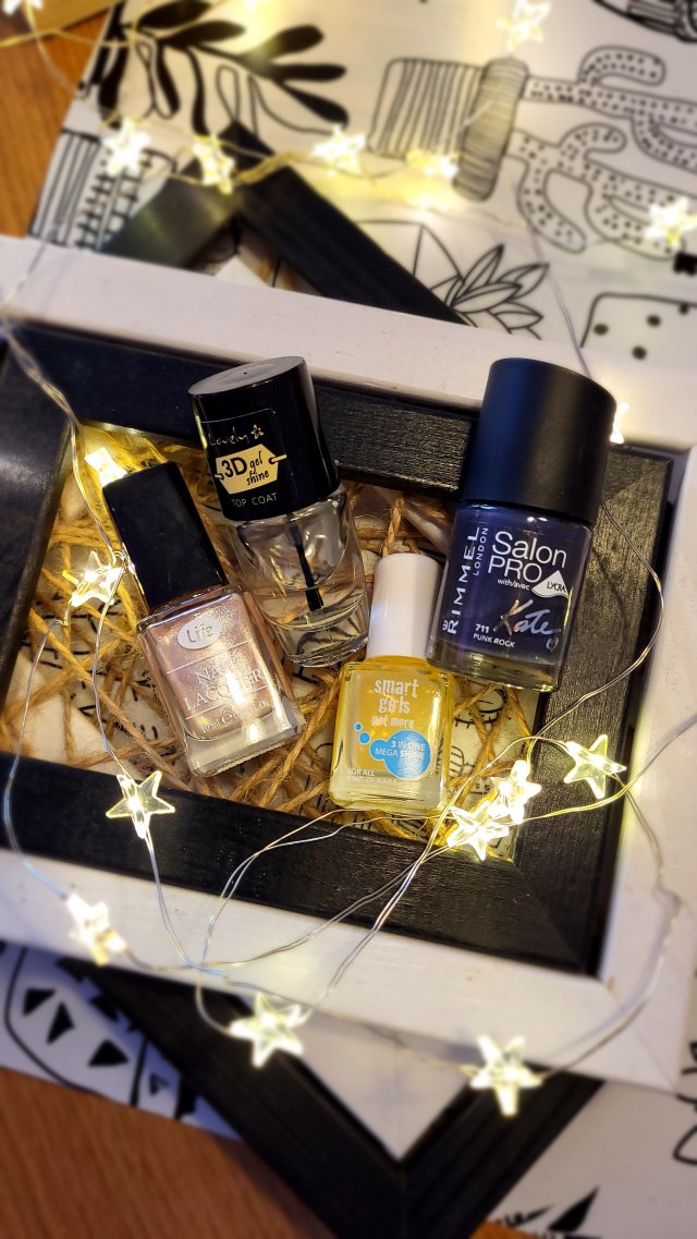 Rimmel Salon Pro with Lycra, Lakier do paznokci, nr 711 Punk Rock