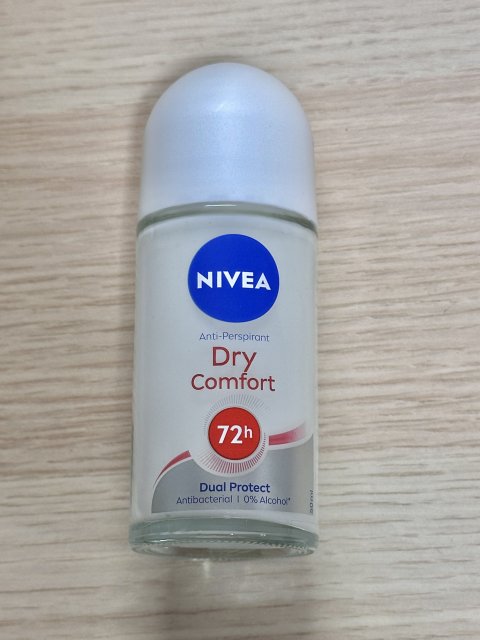 Nivea Antyperspirant w kulce, Dry Comfort