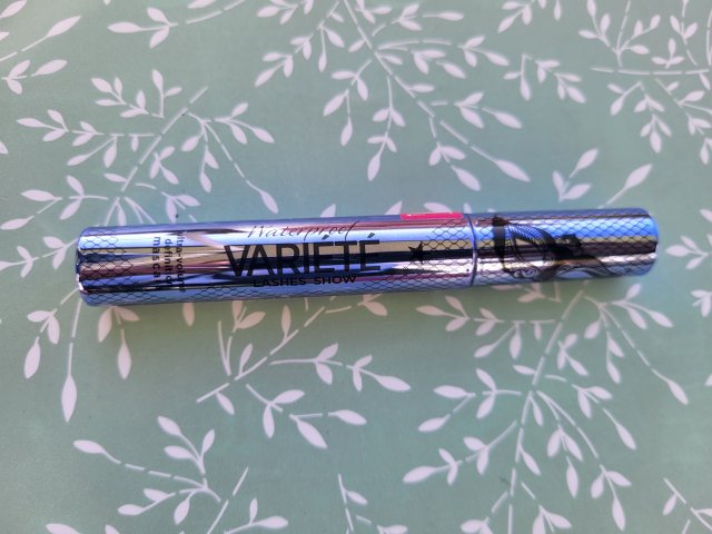 Eveline Variété Lashes Show, Tusz do rzęs, Pogrubiająco- wydłużający