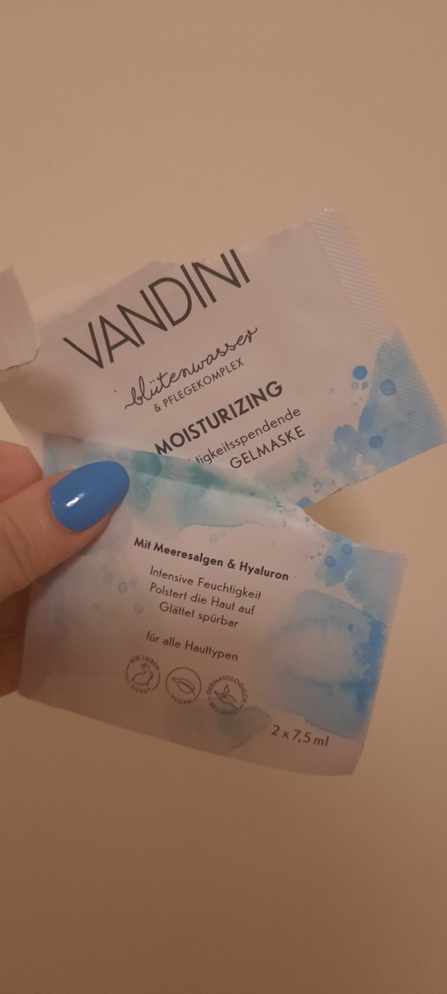 akcja denkowanie! grudzień - kosmetyki w świątecznych opakowaniach i świątecznych kolorach 🎄❄️⛄🎀🎁🎅