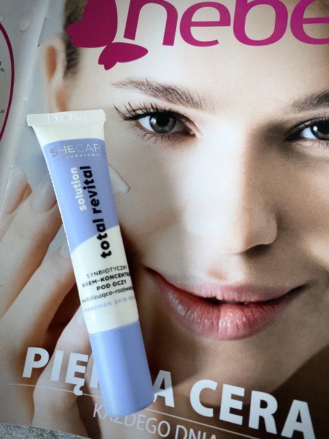 Shecare Krem-koncentrat pod oczy, Symbiotyczny, Rewitalizujaco-rozświetlajacy