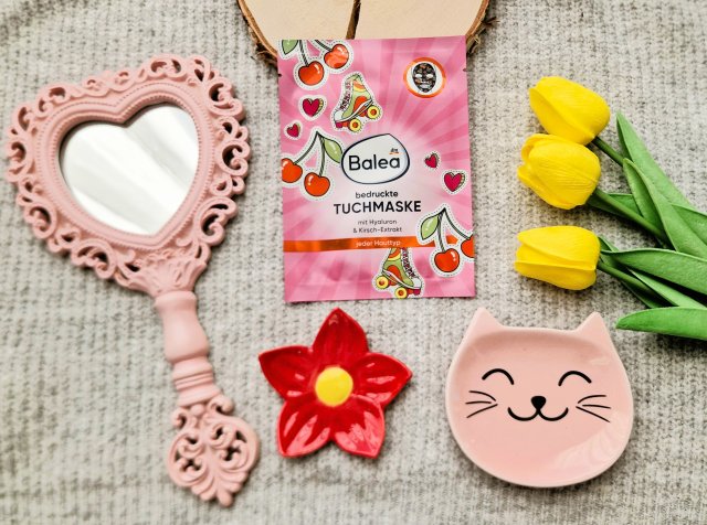 Balea Maseczka do twarzy w płacie, Bedruckte, Hyaluron & Kirsch-Extrakt