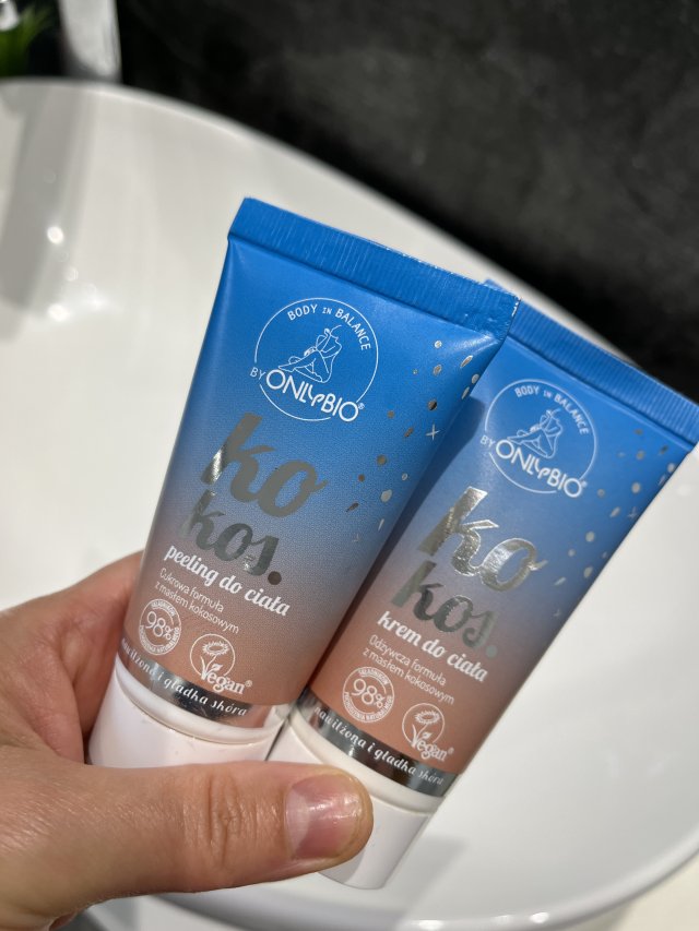 akcja denkowanie! grudzień - kosmetyki w świątecznych opakowaniach i świątecznych kolorach 🎄❄️⛄🎀🎁🎅