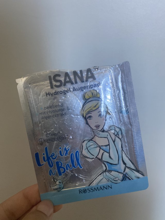 akcja denkowanie! grudzień - kosmetyki w świątecznych opakowaniach i świątecznych kolorach 🎄❄️⛄🎀🎁🎅