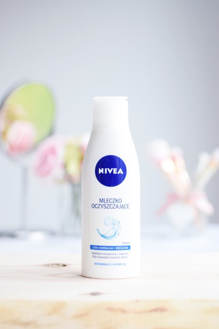 Nivea Mleczko do twarzy, Oczyszczające, Cera normalna i mieszana, Witamina E i Hydra IQ
